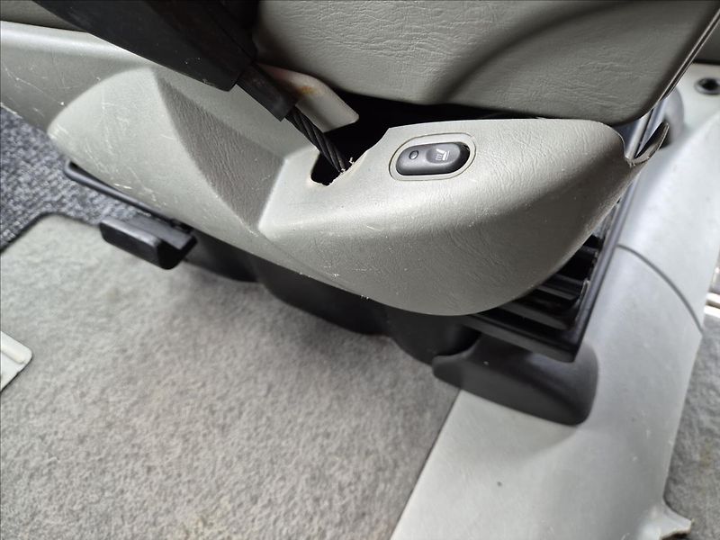 Opel Vivaro (2014) 2,0 CDTi Life Westfalia Obytný - fotka 29 z 31