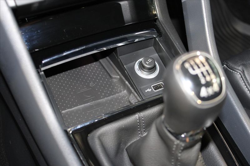 Škoda Karoq 2.0 TDi 4x4 Style - fotka 22 z 30