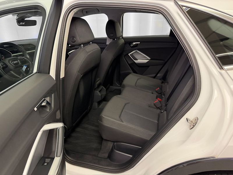 Audi Q3 35TDI QUATTRO SPORTBACK, VIRTU - fotka 12 z 20