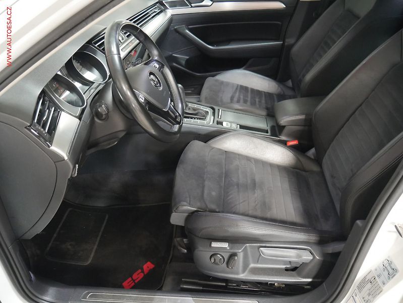 Volkswagen Passat (2018) 1.8 TSi, ČR, Comfortline - fotka 9 z 18