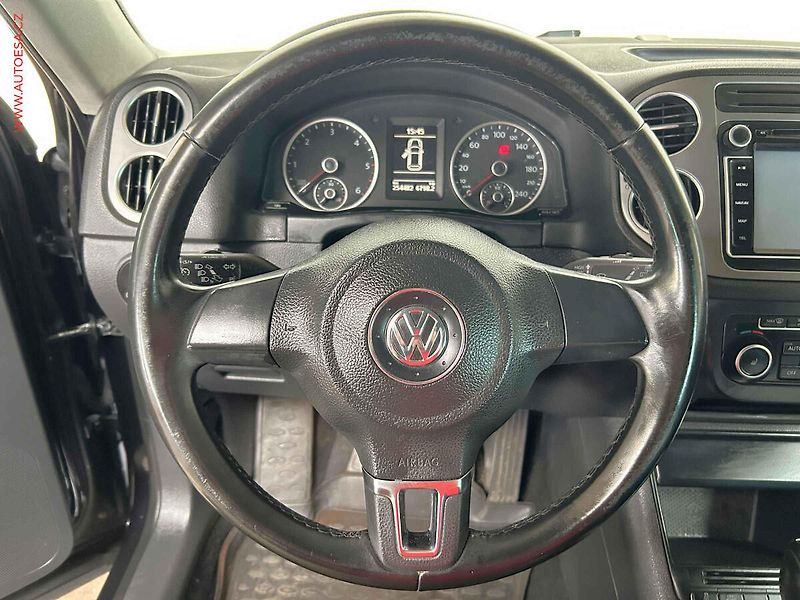 Volkswagen Tiguan (2009) 2.0TDi 4x4, 1.maj, Xenon, AC - fotka 17 z 17