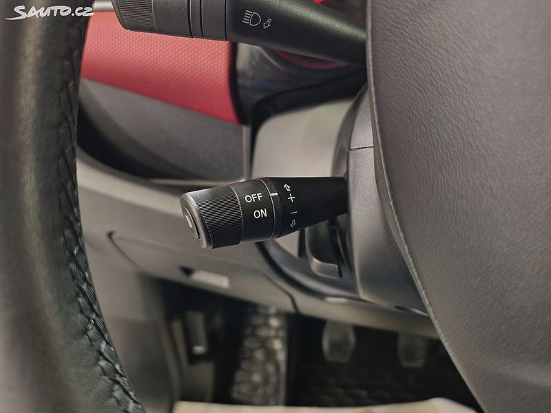 Fiat Dobló 2.0MJT 99kW KLIMA VÝHŘEVY, PDC - fotka 18 z 20