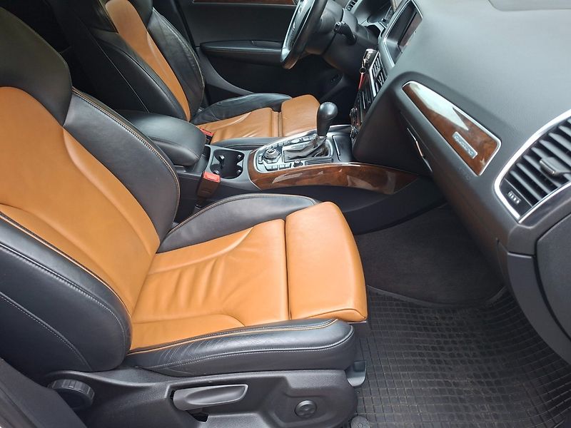 Audi Q5 (2011) 2.0TDI 125kW S-LINE QUATTRO - fotka 21 z 42