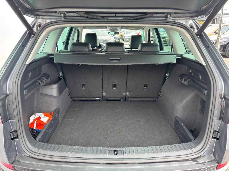 Škoda Kodiaq (2019) 2.0 TDI 140kW 4x4 DSG Nez.Top. - fotka 33 z 35