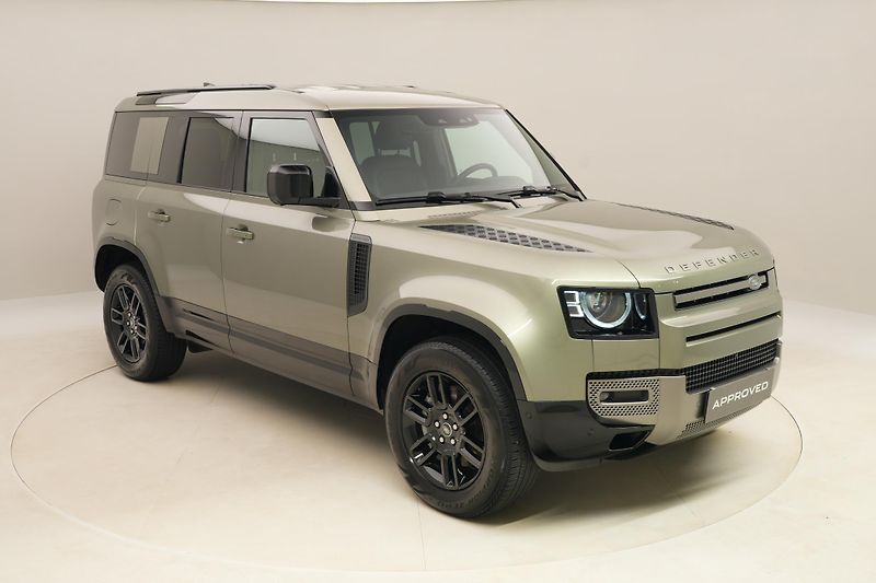Land Rover Defender 110 D300 X-DYNAMIC SE AWD CZ - fotka 16 z 46