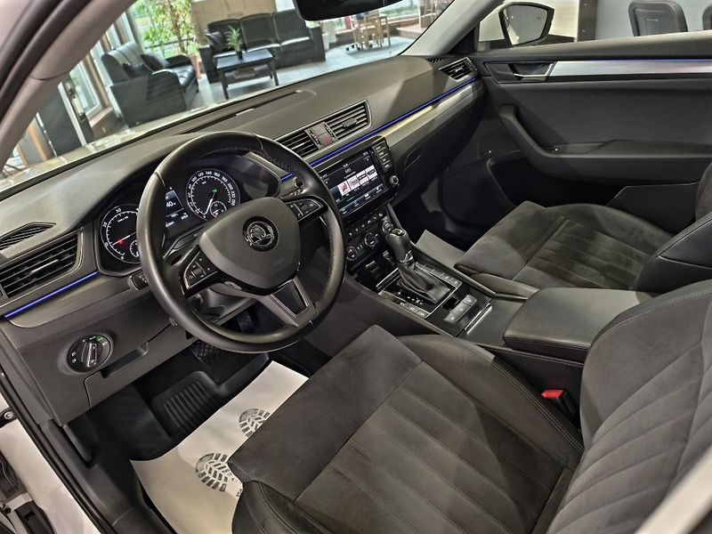 Škoda Superb 2.0 TDi 140kW 4x4 DSG STYLE - fotka 7 z 25