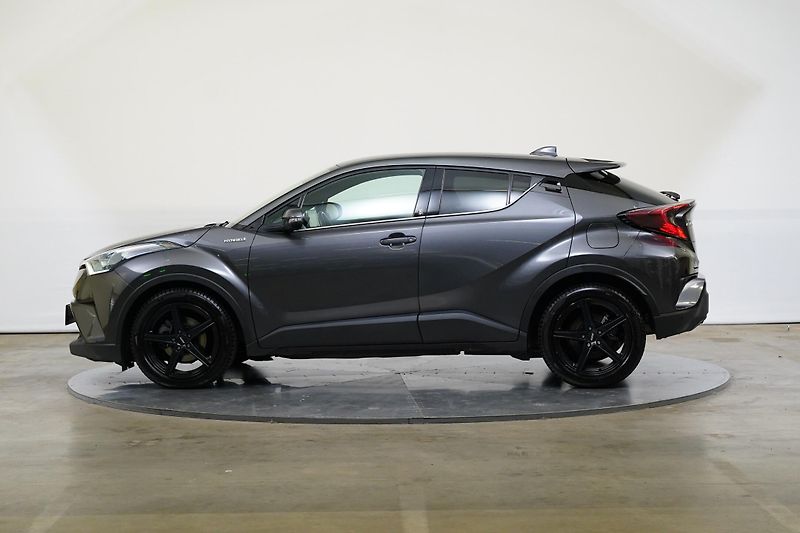 Toyota C-HR - fotka 3 z 29