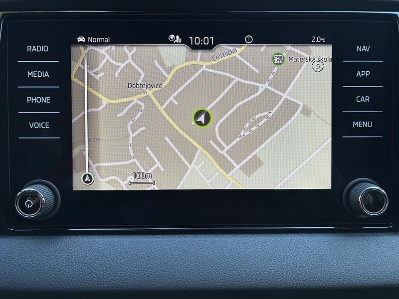 Škoda Karoq (2022) 2.0TSi 140kW 4x4SPORTLINE      - fotka 30 z 45
