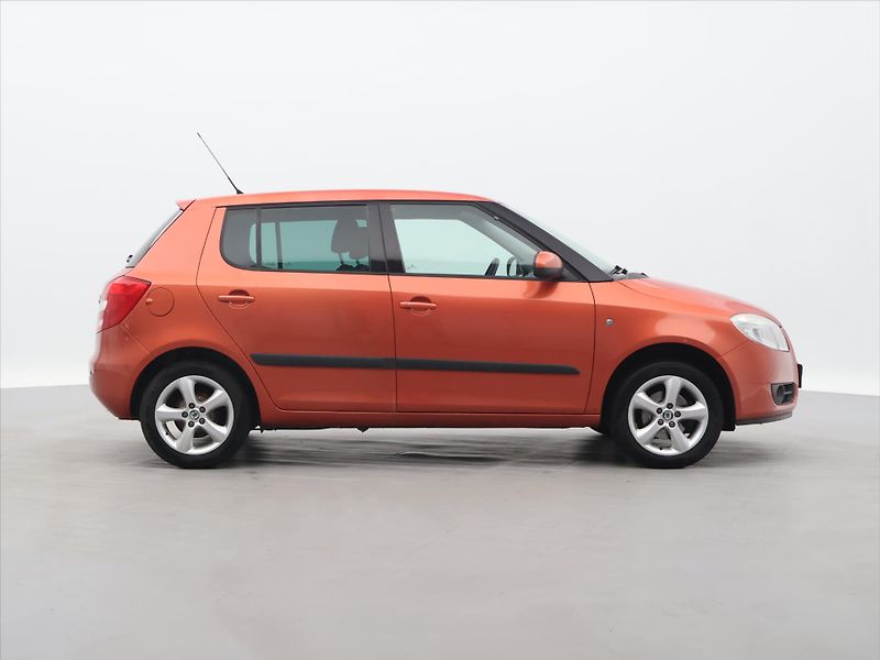 Škoda Fabia 1,2 i CZ Klima Ambiente - fotka 8 z 33