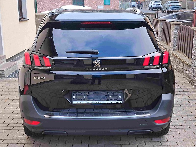 Peugeot 5008 (2019) 1,2 PT EAT8 ALLURE 18ALU NAVI  - fotka 4 z 24