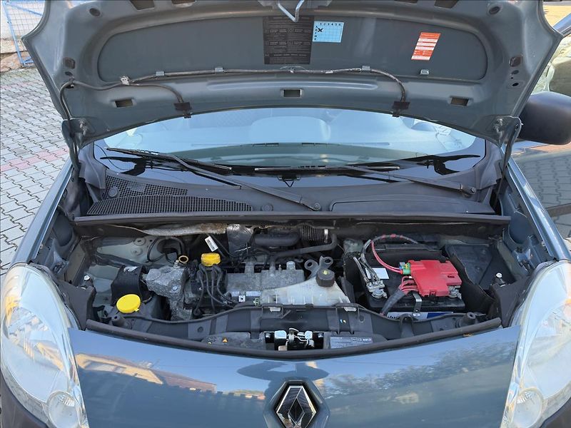 Renault Kangoo 1,6 - fotka 13 z 20