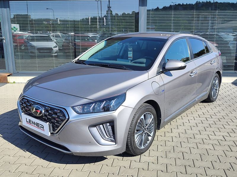 Hyundai Ioniq 1.6 GDI/104kW MY20 Style PHEV - fotka 1 z 37