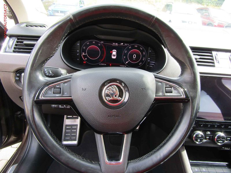 Škoda Octavia (2018) 2.0TDi, ČR, L&K, TZ - fotka 17 z 27