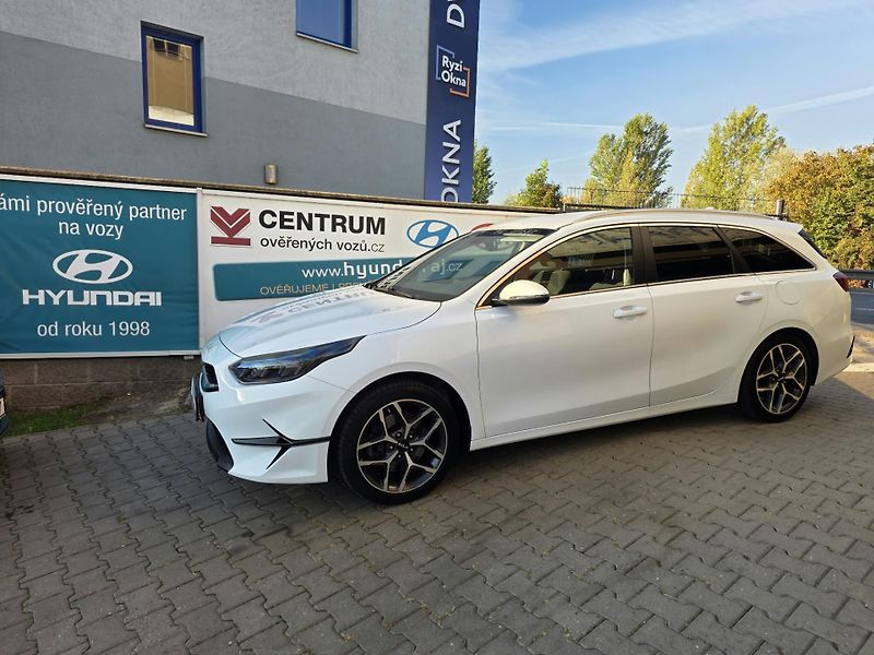 Kia Ceed 1.5-V ZÁRUCE-AUTOMAT - fotka 5 z 29