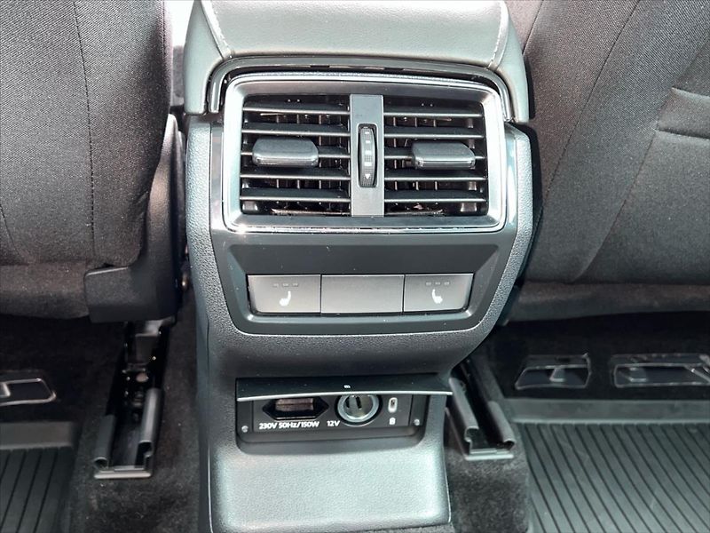 Škoda Karoq 1,5 TSi 110kW 7DSG AMBITION FR - fotka 21 z 27