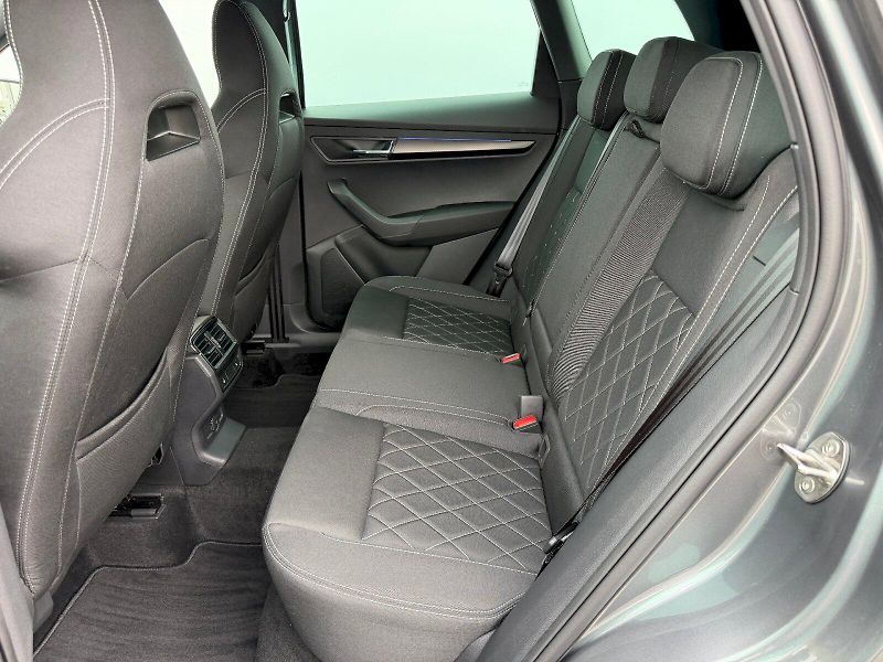 Škoda Karoq (2025) 1.5 TSI 110KW DSG SportLine - fotka 23 z 35
