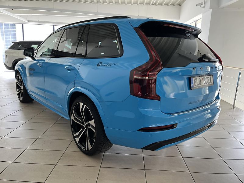 Volvo XC90 (2024) T8 - fotka 7 z 20