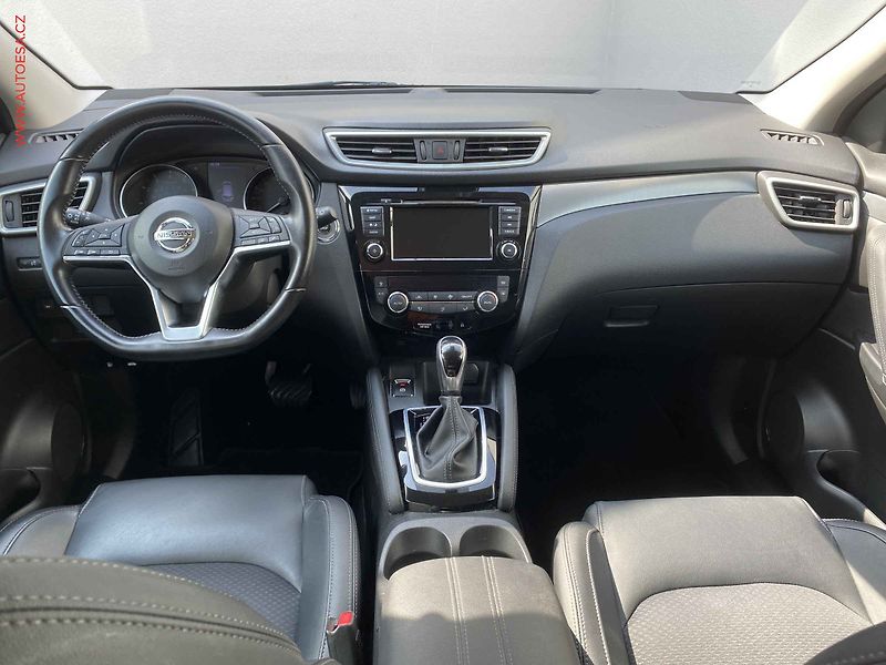 Nissan Qashqai (2019) 1.3DiG-T, N-Connecta, AT - fotka 8 z 18