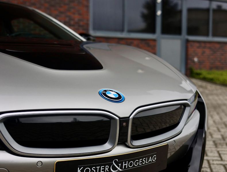 BMW i8 (2018) xdrive Laser - fotka 6 z 44