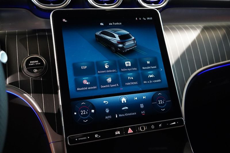 Mercedes-Benz GLC 220d 4M AMG, Ventilace, Tažné - fotka 38 z 50