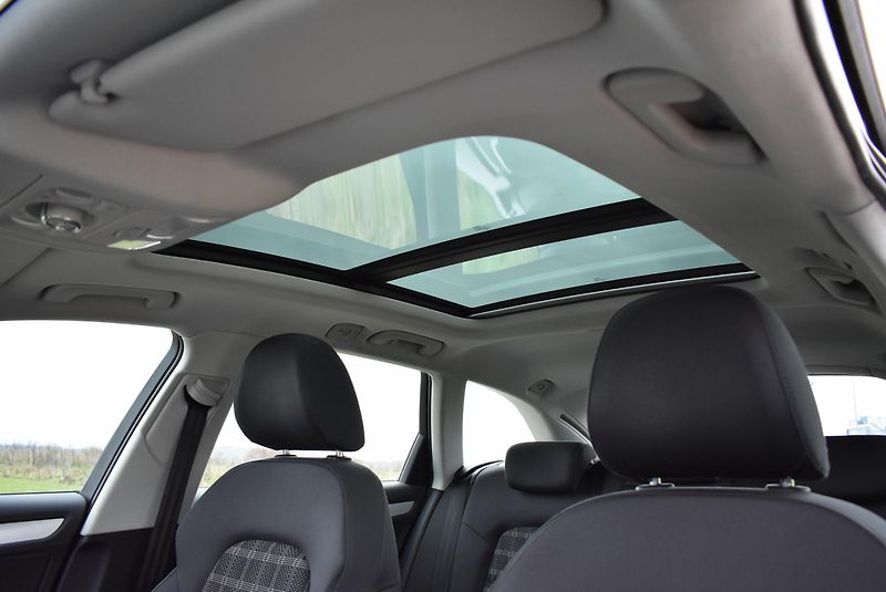 Audi A4 2,0 TDI S-LINE,NAVI,SERVISKA - fotka 17 z 18