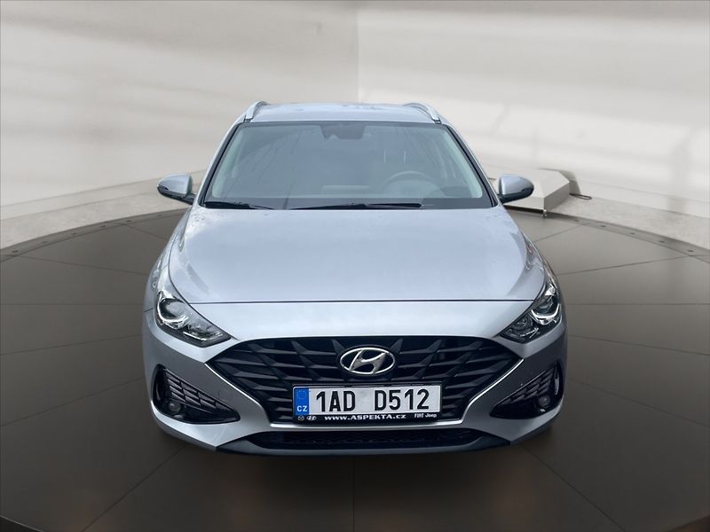 Hyundai i30 1,5 T MHEV Comf kombi 5d - fotka 2 z 11