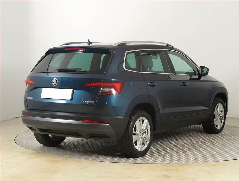 Škoda Karoq (2019) 2.0 TDI, Serv.kniha, Kůže - fotka 5 z 25