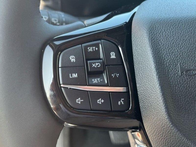 Ford Tourneo Custom 2.5PHEV,171KW,CZ,DPH,1.MAJ - fotka 17 z 24