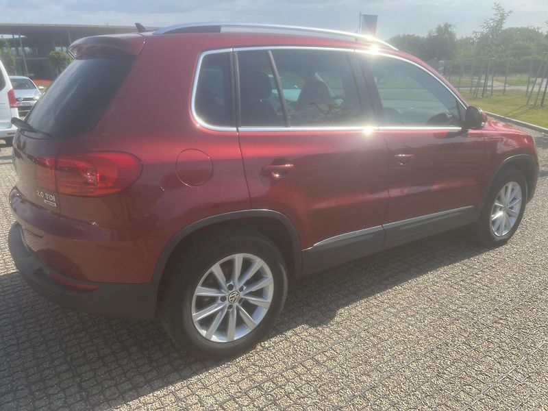 Volkswagen Tiguan 2.0 TDI, ČR, 4x4 - fotka 2 z 8