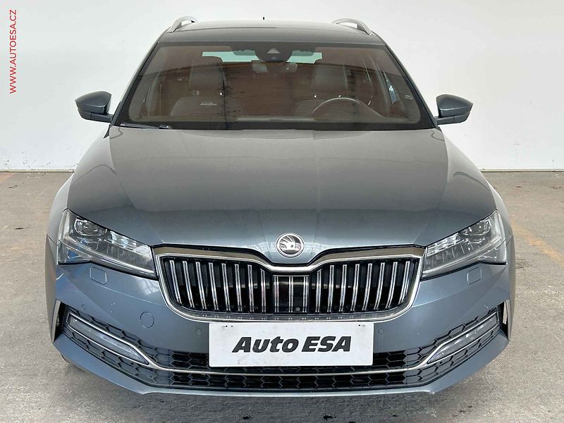 Škoda Superb (2022) 2.0TDi 4x4, ČR, DSG, LED - fotka 2 z 18
