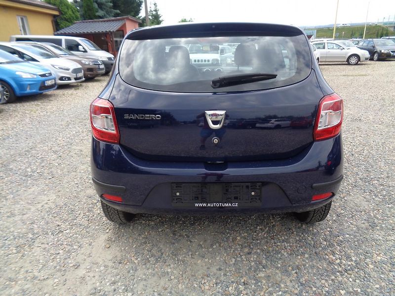Dacia Sandero 1,1 i - fotka 8 z 19