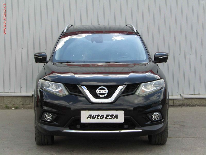 Nissan X-Trail (2016) 1.6dCi 4x4, ČR, Xenon, navi - fotka 2 z 23