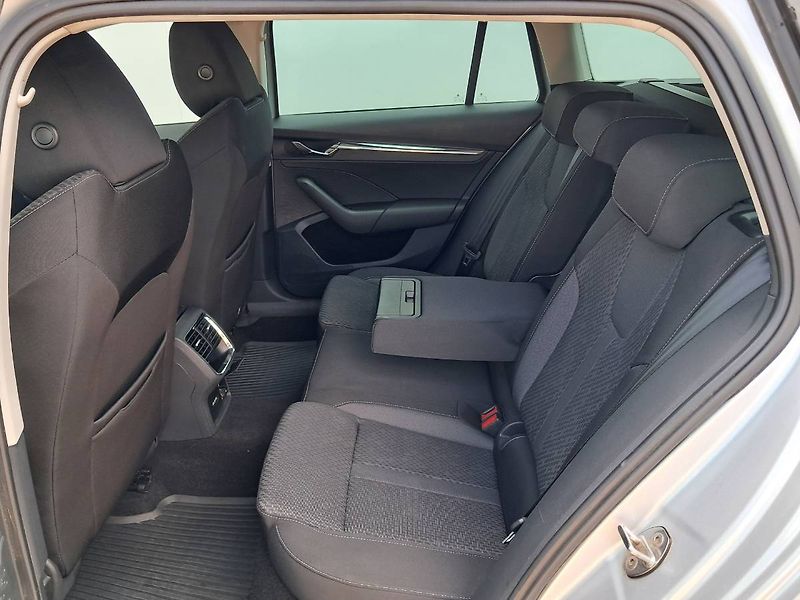 Škoda Octavia (2023) COMBI IV  STYLE 2.0 TDI / 85 k - fotka 21 z 28