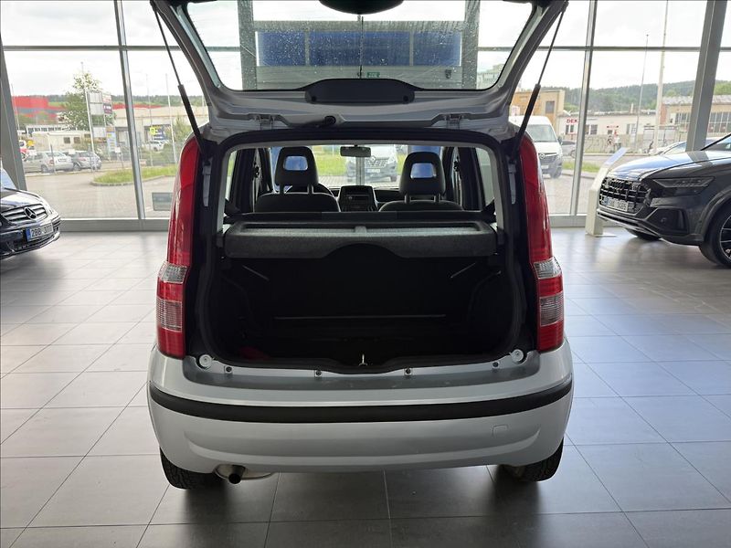 Fiat Panda 1,1   40kW - fotka 17 z 18