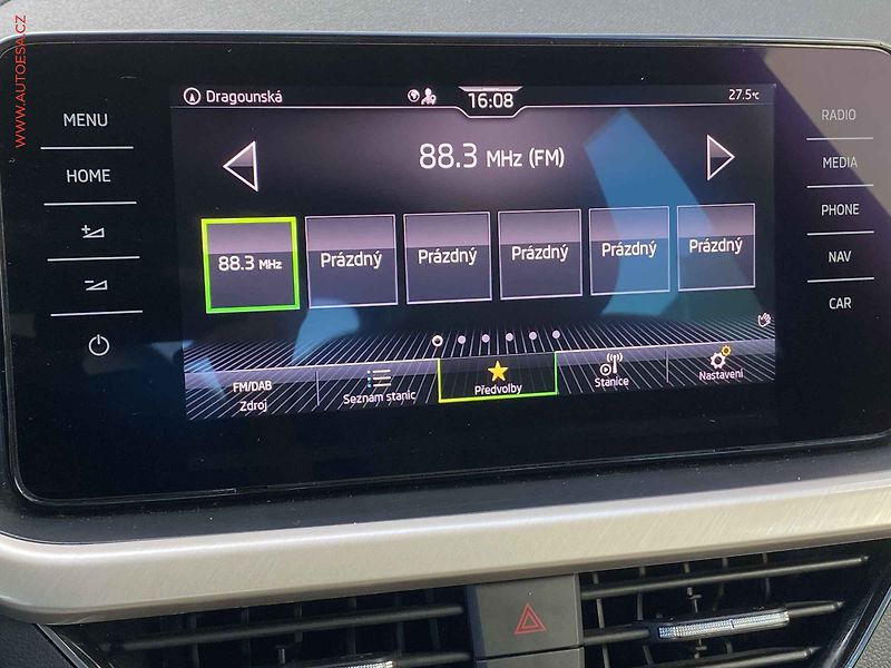 Škoda Kamiq (2020) 1.0 TSi, Style, DSG, kůže, TZ - fotka 18 z 20