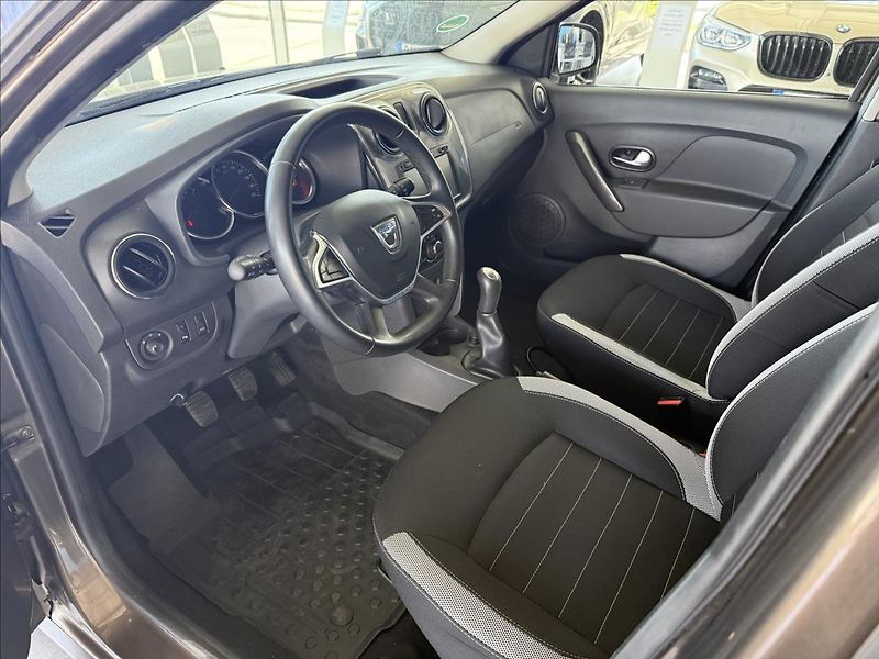Dacia Logan 0,9   66kW,STEPWAY,1.MAJITEL - fotka 7 z 23