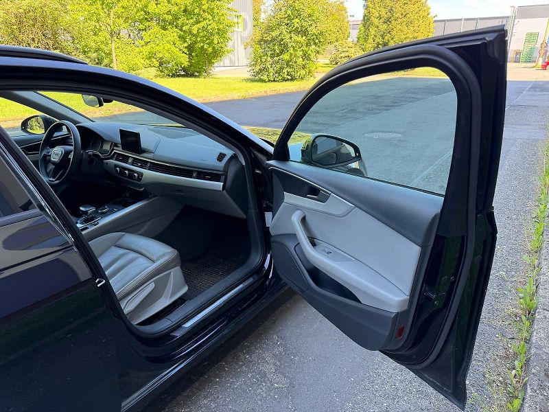 Audi A4 3,0 TDI Avant / 160 kW /  - fotka 17 z 24