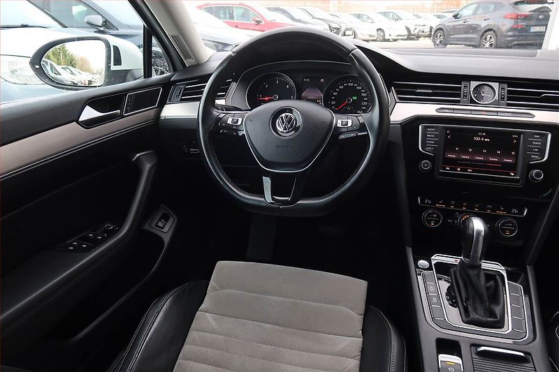 Volkswagen Passat (2016) Highline 2.0 TDI, 4X4 - fotka 7 z 21