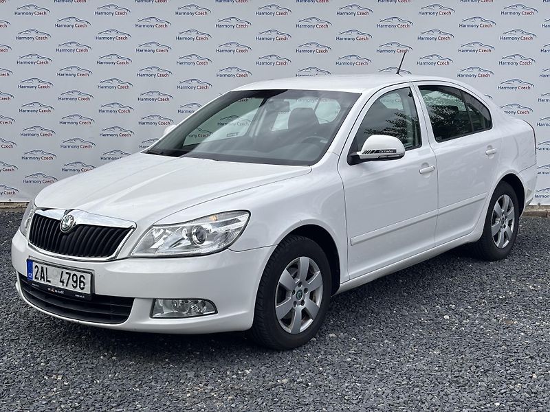 Škoda Octavia (2011) 1.6TDI, 77kW, ČR - fotka 3 z 15