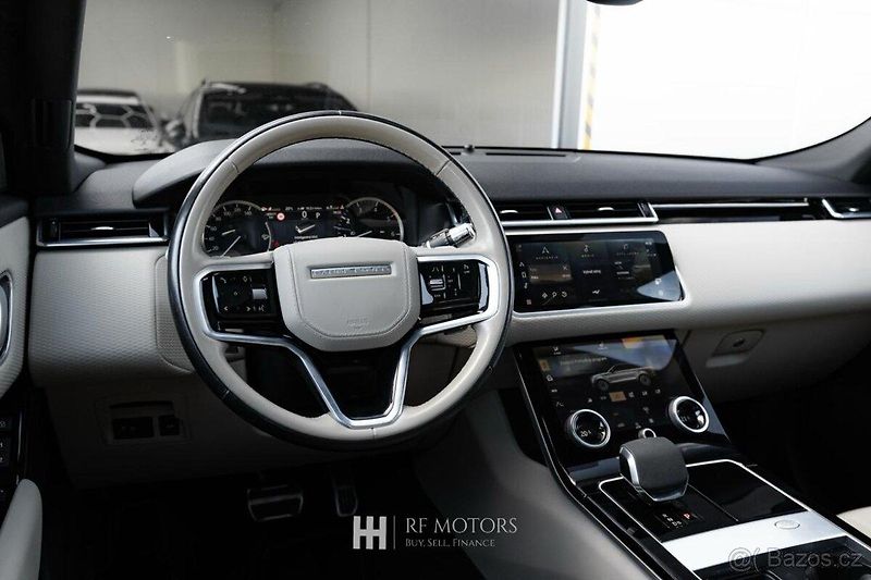 Land Rover Range Rover Velar (2022) P250 R-Dynamic 250 PS 4x4 - fotka 13 z 20