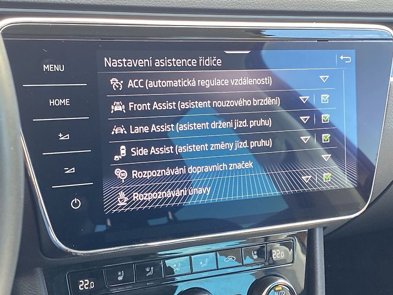 Škoda Superb (2023) Combi 2.0 TDI 4x4 DSG L&K - fotka 19 z 44