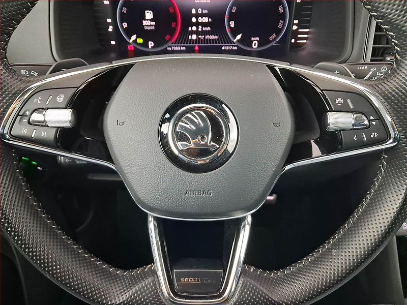 Škoda Karoq (2023) Sportline 2.0 TDI - fotka 24 z 31