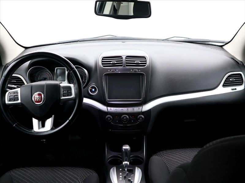 Fiat Freemont 2,0 Multijet 125kW Urban Aut - fotka 26 z 33