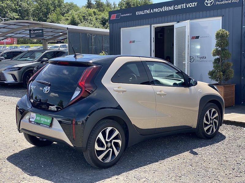 Toyota Aygo 1.0i, ČR-1m, Style, DPH - fotka 7 z 16
