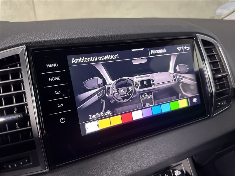 Škoda Karoq 2,0 TDi  DSG 4x4 Style Virtual - fotka 31 z 45