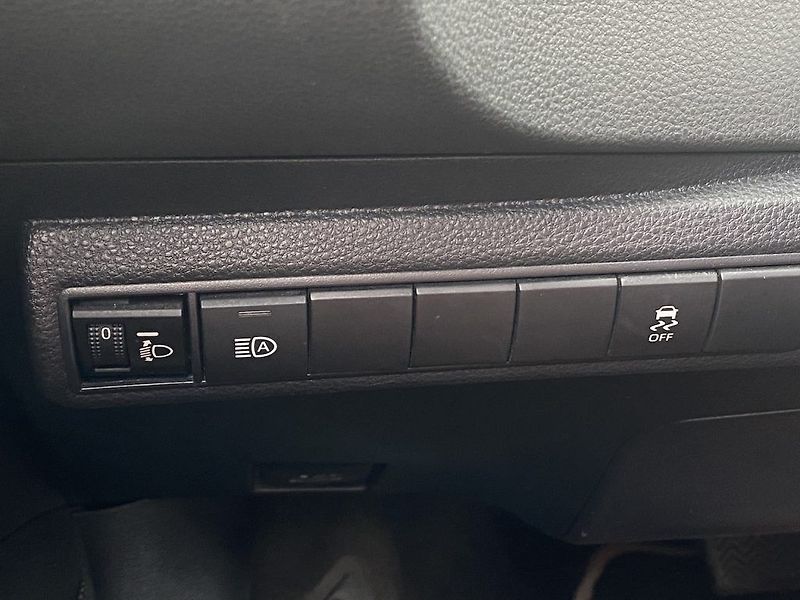 Toyota Corolla 1.8HSD, ČR-1m, Active, DPH - fotka 13 z 16