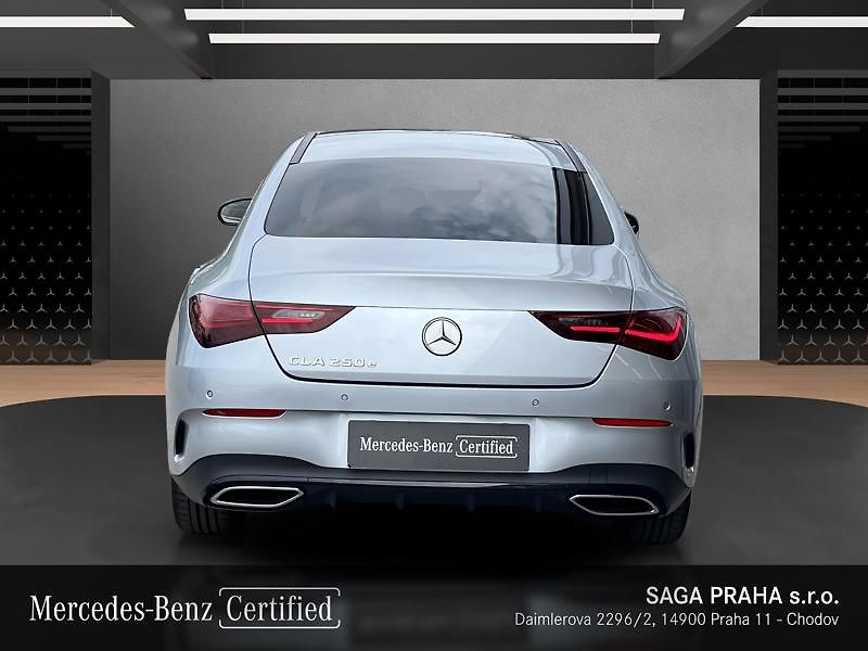 Mercedes-Benz CLA Třída 250 e kupé EQ AMG Night - fotka 5 z 18