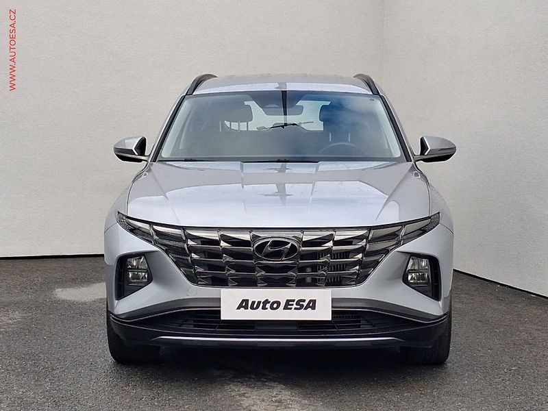 Hyundai Tucson (2021) 1.6 T-GDi 48V MHEV 4x4, ČR - fotka 2 z 17