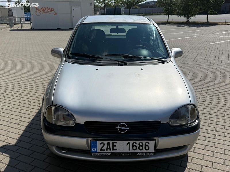 Opel Corsa (2001) 1.0i, 40kw 155t. KM! - fotka 8 z 19