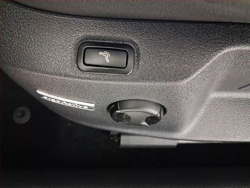 Volkswagen Golf (2014) Highline 2.0 TDI, Automat - fotka 21 z 21